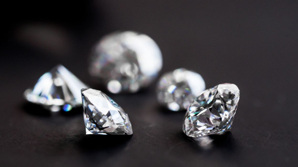 Moissanit a diament laboratoryjny i naturalny