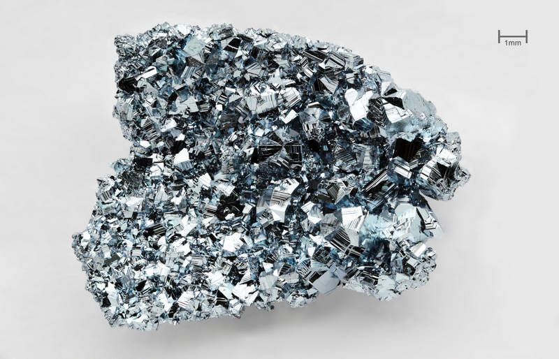 kryształ osm - minerał szlachetny